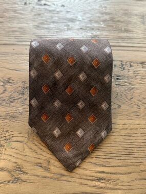 Dion- Brown Diamond-Pattern Men's Tie - Unbranded